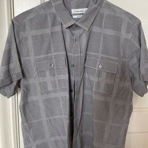 CALVIN KLEIN Short Sleeve button Down Gingham LG